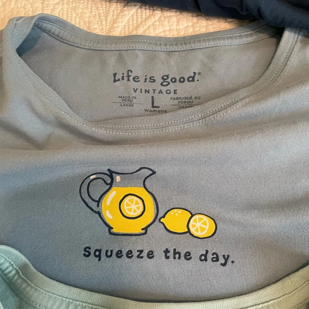 Life Is Good Womens Short Sleeve Tees - Navy, Light Blue, Gray - Picture 5 of 6